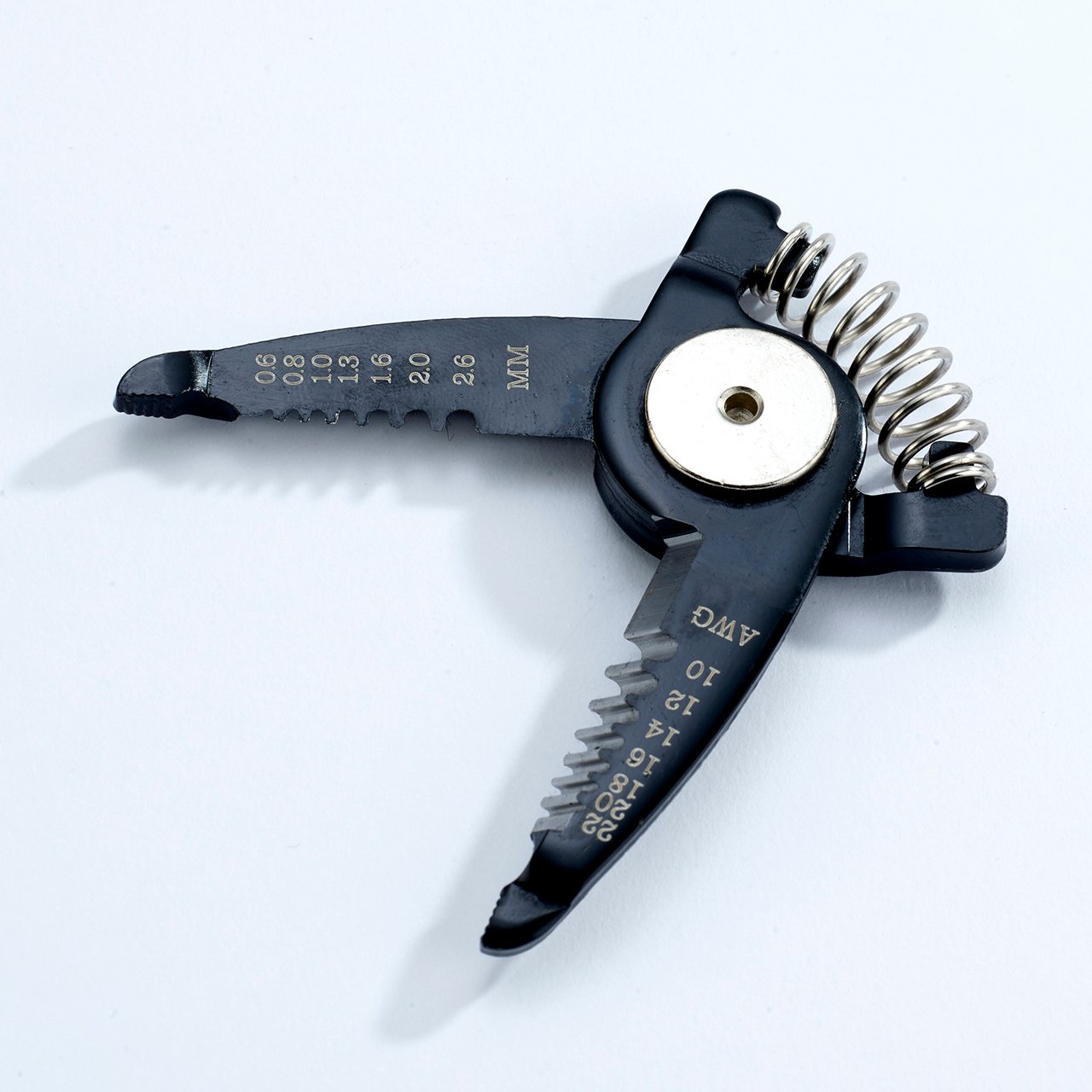 Versatile Pliers with 5 Interchangeable Heads