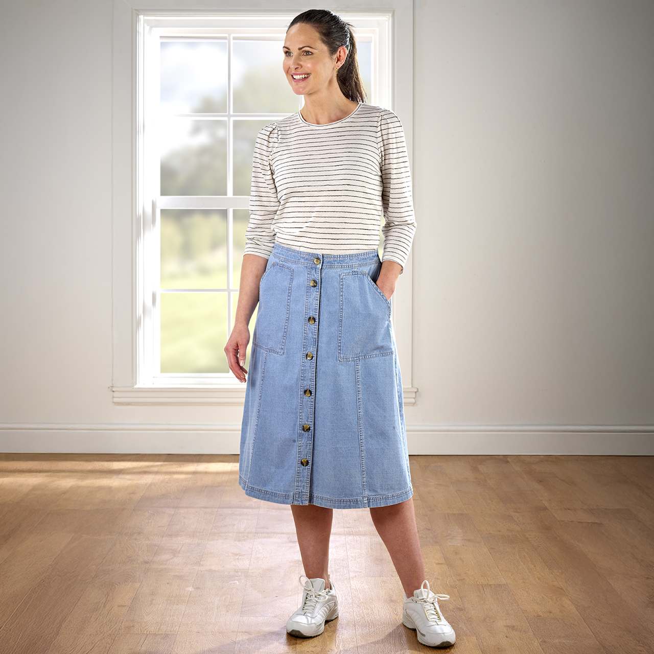 Button Stretch Denim Skirt