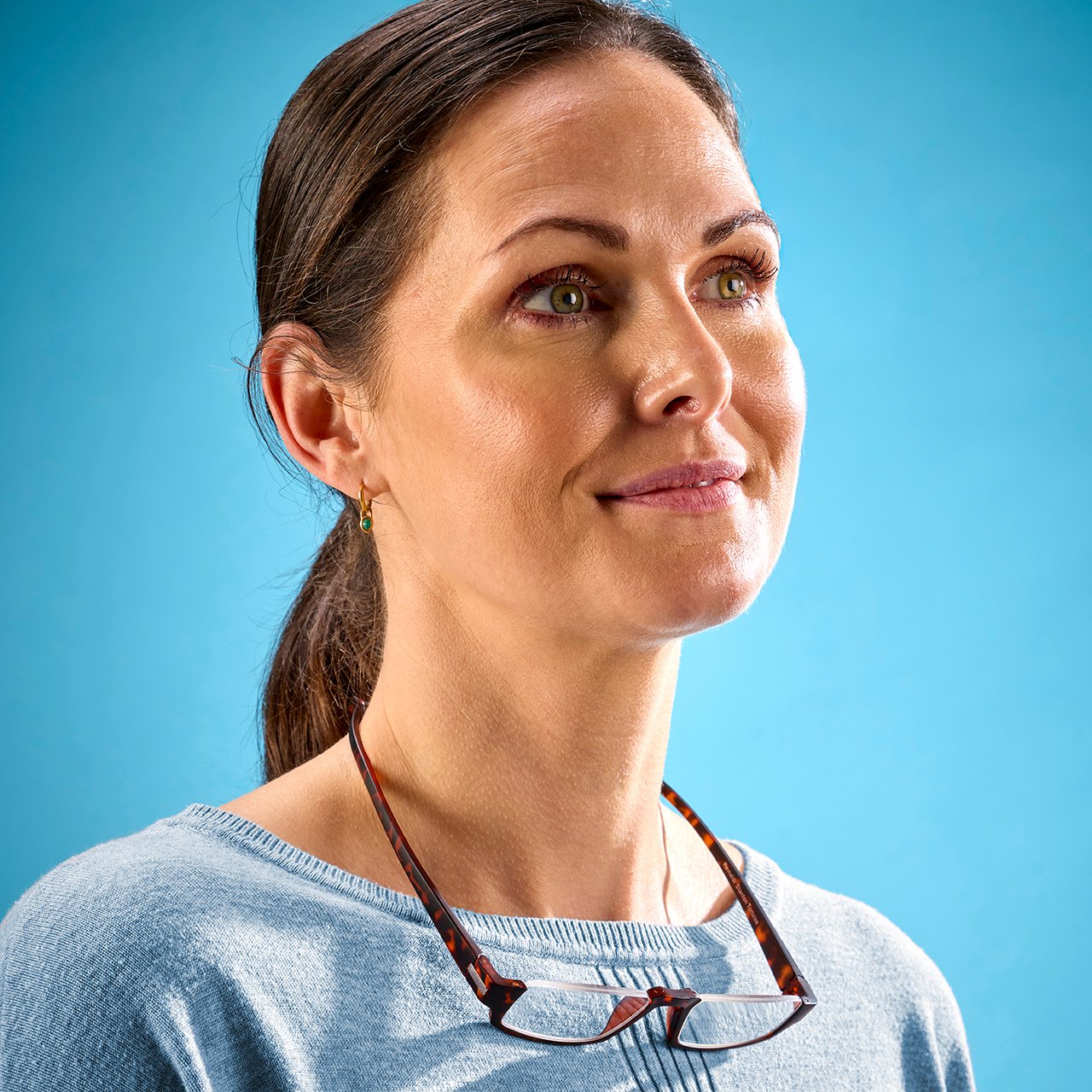 Half Frame Neck Huggers