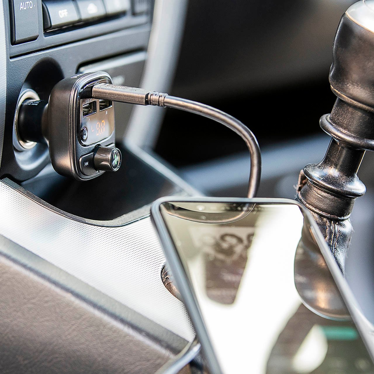 Car Play and Charger