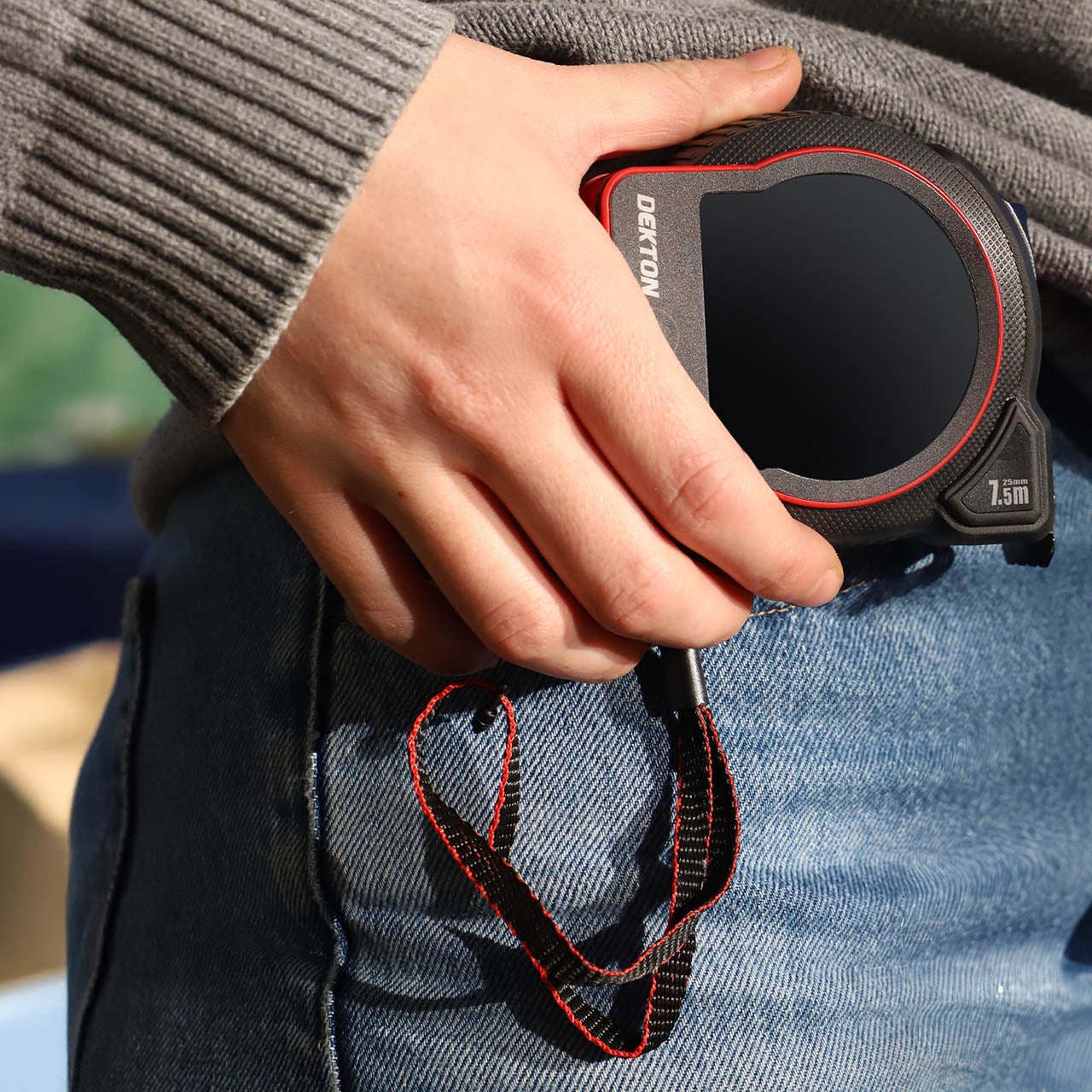 Smart Screen Tape Measure