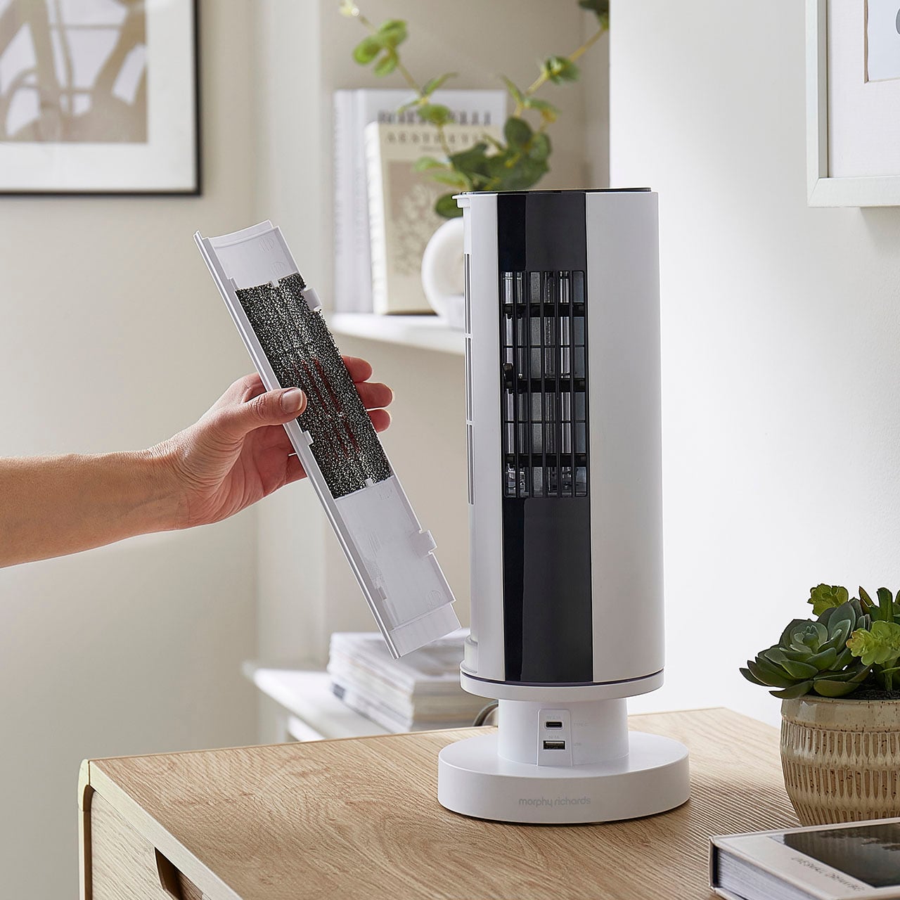 14” Mini Tower Fan and USB Charger