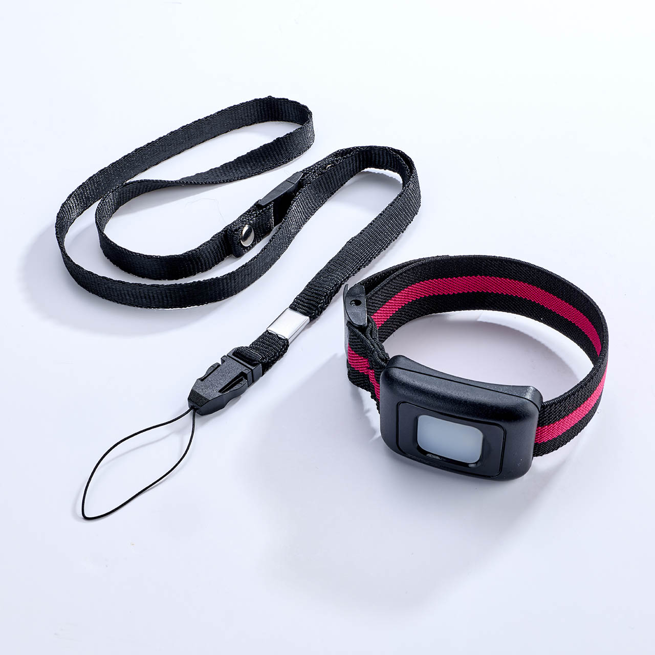 Smartphone with SOS Bracelet, Case and Ampli Base
