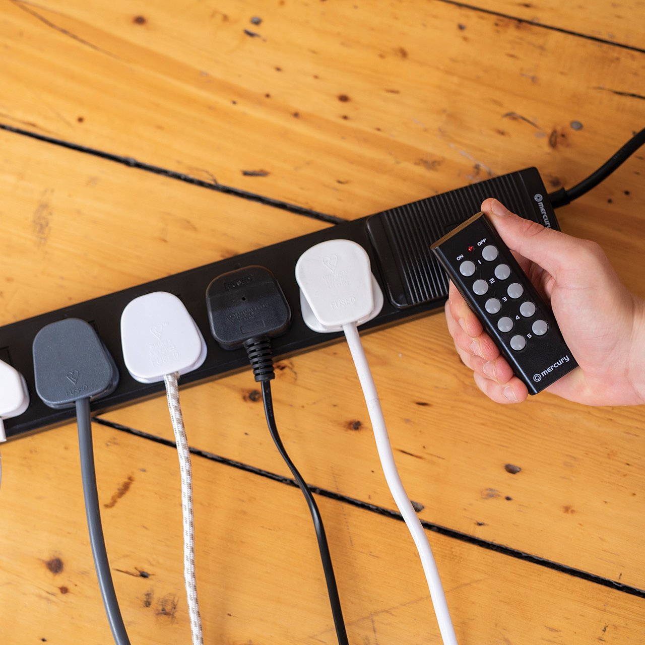 Wireless Remote Control 5-Gang Extension Lead